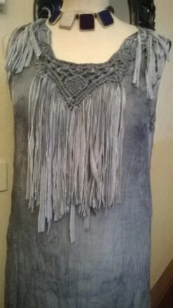 Robe Longue En Mousseline De Soie Froissé De Couleur Gris -Éclat Boutique 781535 robe longue en mousseline de soie froisse de couleur gris 5