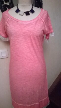 Robe Manches Courtes En Coton De Couleur Rose Délavé -Éclat Boutique 781551 robe manches courtes en coton de couleur rose delave 4