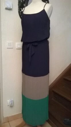 Robe Longue En Mousseline Plissé -Éclat Boutique 781655 robe longue en mousseline plisse 3