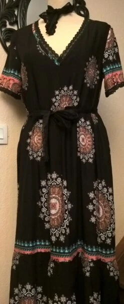 Devant -Éclat Boutique 782249 robe longue en coton et viscose imprimee noire 2