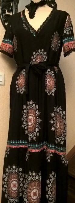 Robe Longue,en Tissu Imprimé,vêtements Femme,vêtements Fille,cadeau Femme,cadeau Fille,robe Fille,fait Main -Éclat Boutique 782249 robe longue en coton et viscose imprimee noire 3