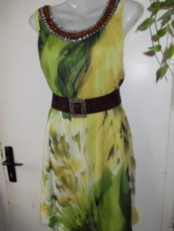 Robe Tunique Trés Evasée En Mousseline,encolure Ronde Avec Des Pierres Marrons Taille 42/44 Longueur 93 Cm. -Éclat Boutique 827307 robe tunique tres evasee en mousseline encolure ronde avec 3