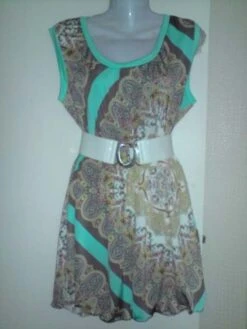 Robe Tunique Grande Taille En Jersey Encolure Ronde Sans Manches Taille 42/44 Longueur 88 Cm.