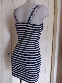 -robe D'étè Moulante Mi Longue En Jersey Extensible Blanc-marine Taille 36/38/40/42, Longueur 82 Cm. -Éclat Boutique 827596 robe d ete moulante mi longue en jersey extensible blanc m 3