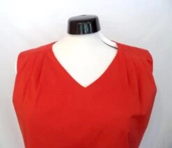 Robe été Femme, Robe Sans Manches Avec Plis D'aisance Et 2 Grandes Poches.