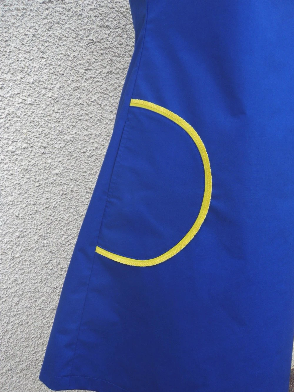 Robe Femme, Forme Trapèze, Semi-ajustée, 2 Poches , Zip Apparente Milieu Dos. 4 Robe Femme, Forme Trapèze, Semi-ajustée, 2 Poches , Zip Apparente Milieu Dos. – Image 4