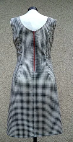 Robe Femme , Forme évasée, Robe Semi-ajustée, Coloris Noir Et Blanc . -Éclat Boutique product 5cf18e045ab2f 3