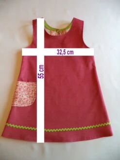 Robe Chasuble Fillette, En Velours Rose , Avec Poche En Tissu à Fleurs, Fait-main. 7 Robe Chasuble Fillette, En Velours Rose , Avec Poche En Tissu à Fleurs, Fait-main. -Éclat Boutique product 5dffdc4b9b3c2 3