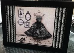 Collection Cadre La Petite Robe Noire Sur Carton Plume -Éclat Boutique product 5e5b81cc29865 3