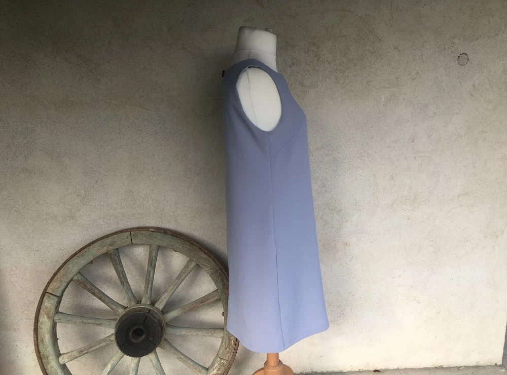 Robe Trapèze Habillée Bleue Claire Sans Manches 3 Robe Trapèze Habillée Bleue Claire Sans Manches – Image 3
