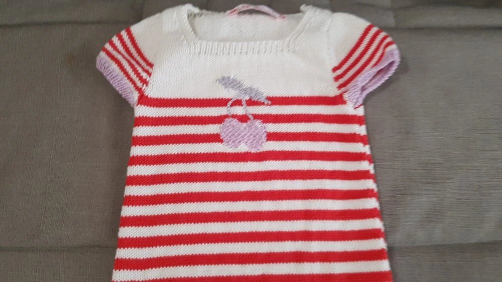 Robe D'été Pour Fille En Coton Façon Marinière Tricotée Main 4 Robe D'été Pour Fille En Coton Façon Marinière Tricotée Main – Image 4