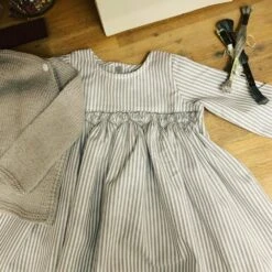 Robe à Smocks Rayée -Éclat Boutique product 6013c4cda83e2 4