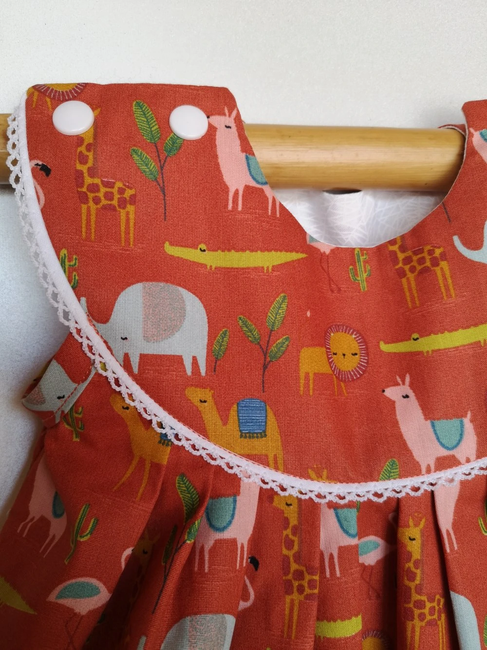 Robe Bébé En Coton Oeko Tex 3-6 Mois, Cadeau Naissance 3 Robe Bébé En Coton Oeko Tex 3-6 Mois, Cadeau Naissance – Image 3