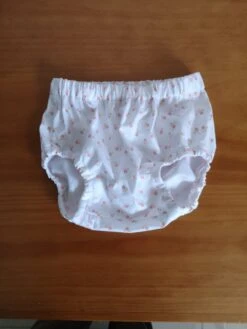 Ensemble Robe Blanche à Fleurs, Culotte Bouffante, Cadeau Naissance 6-9 Mois -Éclat Boutique product 602bd102a3749 2