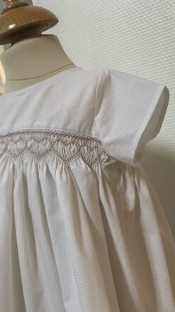 Robe à Smocks Blanche -Éclat Boutique product 606c428dc1fcf 1