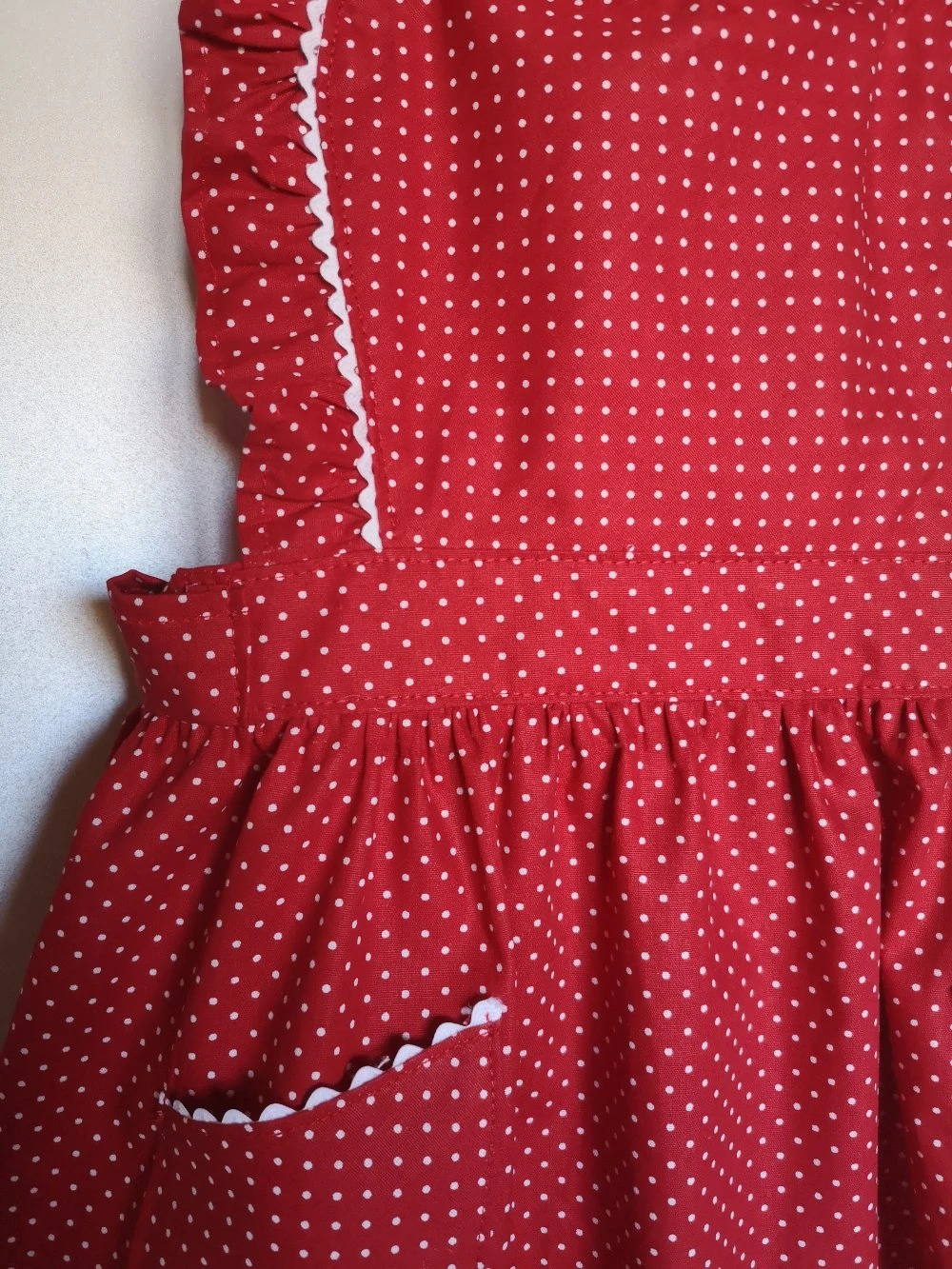 Robe Rétro Bébé Fille 6-9 Mois, Rouge à Points Blancs, Cadeau Naissance 3 Robe Rétro Bébé Fille 6-9 Mois, Rouge à Points Blancs, Cadeau Naissance – Image 3