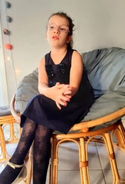 Robe De Fêtes Enfants Sequins Et Suédine Bleu Nuit, Robe Enfant Cortege Hiver. -Éclat Boutique product 6367eee66b6bb 4