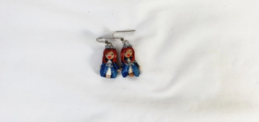 Boucles D 'oreilles Enfants Princesse, Boucles Enfant Acier Inoxydable Et Fimo, Poupée Miniature, Robe De Princesse Pailleté, 6 Boucles D 'oreilles Enfants Princesse, Boucles Enfant Acier Inoxydable Et Fimo, Poupée Miniature, Robe De Princesse Pailleté, – Image 6