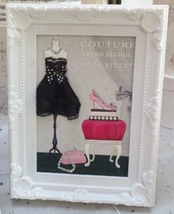 Cadre Baroque La Petite Robe Noire