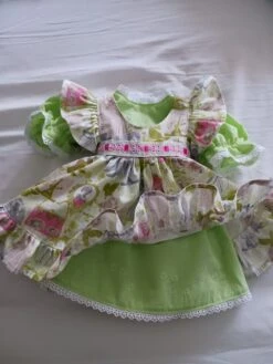 Robe Poupée 45/50 Cm Corps Souple Robe Et Tablier Vert Anis Coton Fait Main -Éclat Boutique product 64d639fcb1857 4